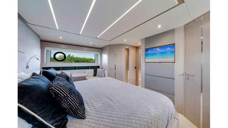 Photo of SUNSEEKER Gravitas 68'