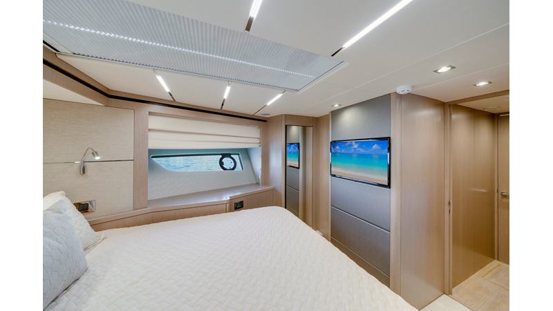 Photo of SUNSEEKER Gravitas 68'