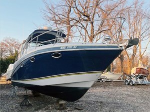 31' FOUR WINNS 2007 318 457080