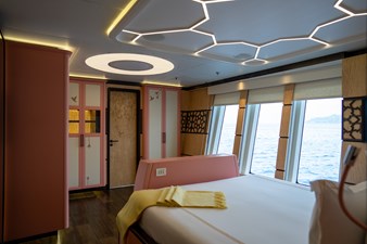 PALMER & JOHNSON 2014 KHALILAH Vessel #452060 - Photo 27