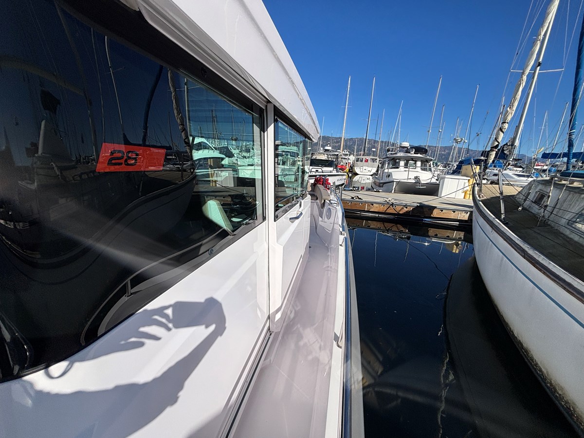 Shore Thing — 2022 Axopar 28 Cabin — fotoğraf 4