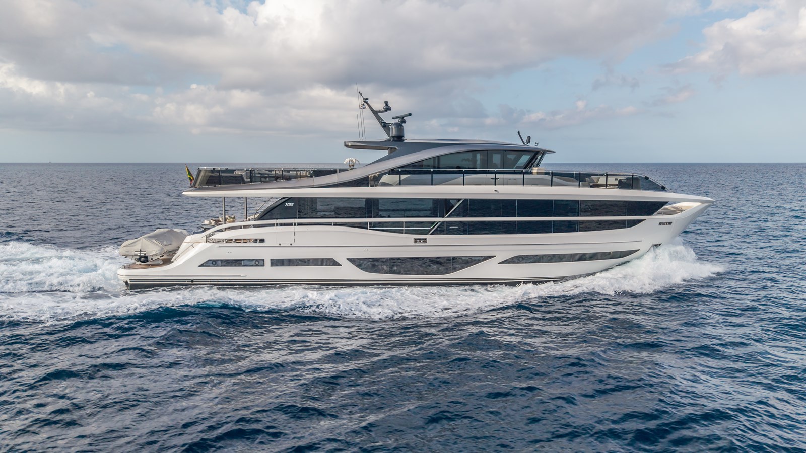 2023 Princess Yachts X95