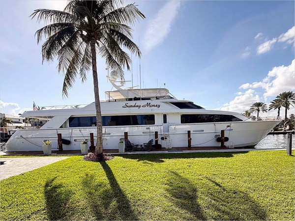 100' HATTERAS 2001 CUSTOM YACHT 457313