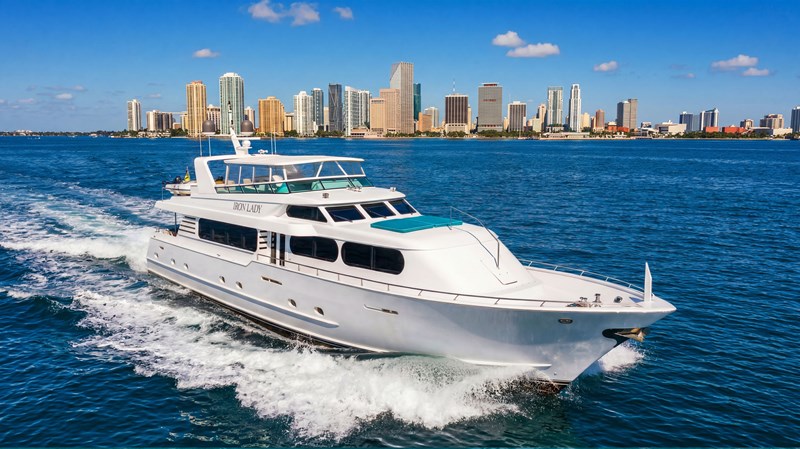 2006 &bull; Broward &bull; Raised Pilothouse Flybridge &bull; Iron Lady