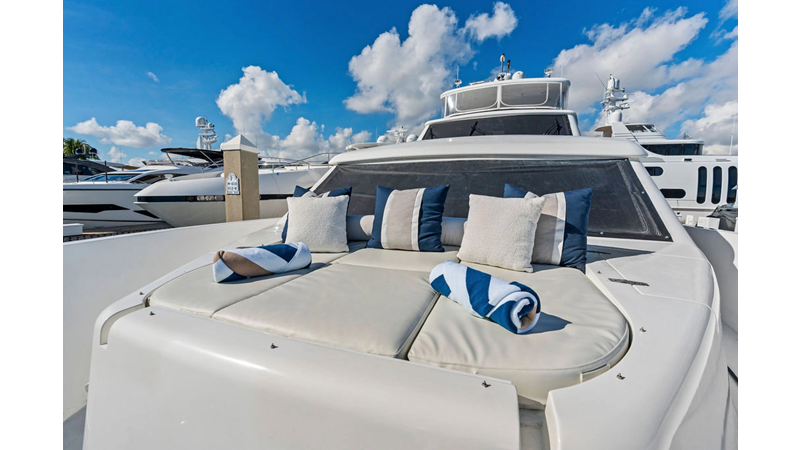 2009 HARGRAVE CUSTOM YACHTS 100