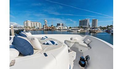 2009 HARGRAVE CUSTOM YACHTS 101 - photo 3