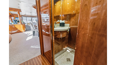 2009 HARGRAVE CUSTOM YACHTS 101 - photo 18