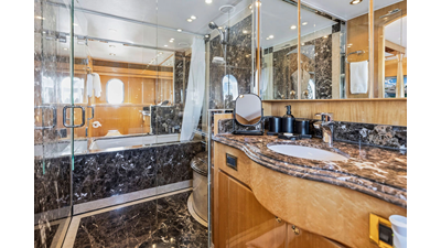 2009 HARGRAVE CUSTOM YACHTS 101 - photo 34