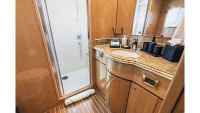 2009 HARGRAVE CUSTOM YACHTS 101 - photo 41