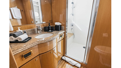 2009 HARGRAVE CUSTOM YACHTS 101 - photo 44