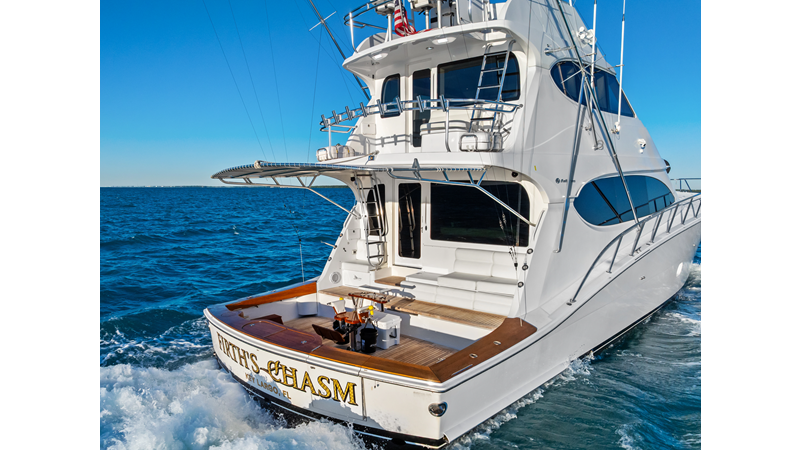 2011 HATTERAS Enclosed Bridge