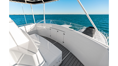 2011 HATTERAS Enclosed Bridge - photo 15