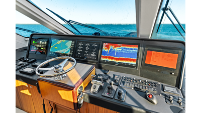 2011 HATTERAS Enclosed Bridge - photo 31