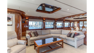 2002 DESTINY 104 Raised Pilothouse - photo 27