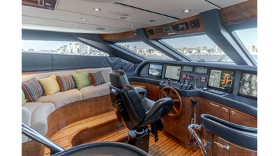 2002 DESTINY 104 Raised Pilothouse - photo 32
