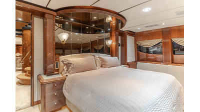 2002 DESTINY 104 Raised Pilothouse - photo 39