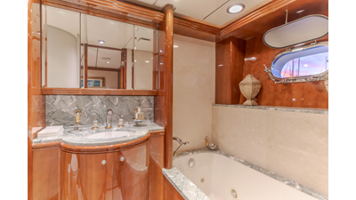 2002 DESTINY 104 Raised Pilothouse - photo 46