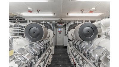 2002 DESTINY 104 Raised Pilothouse - photo 66