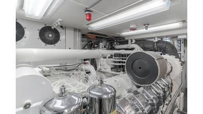 2002 DESTINY 104 Raised Pilothouse - photo 68