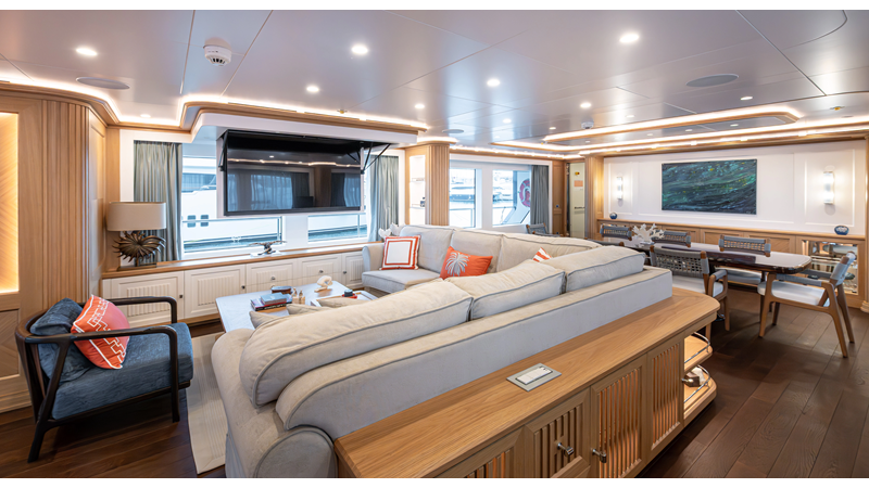Photo of RMK MARINE SEVEN SEAS 120'