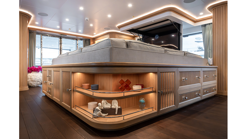 Photo of RMK MARINE SEVEN SEAS 120'