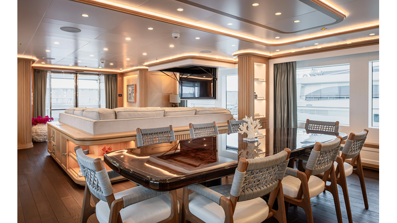 Photo of RMK MARINE SEVEN SEAS 120'