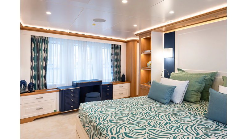 Photo of RMK MARINE SEVEN SEAS 120'