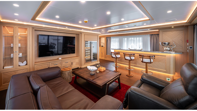 Photo of RMK MARINE SEVEN SEAS 120'