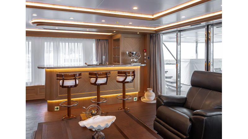 Photo of RMK MARINE SEVEN SEAS 120'