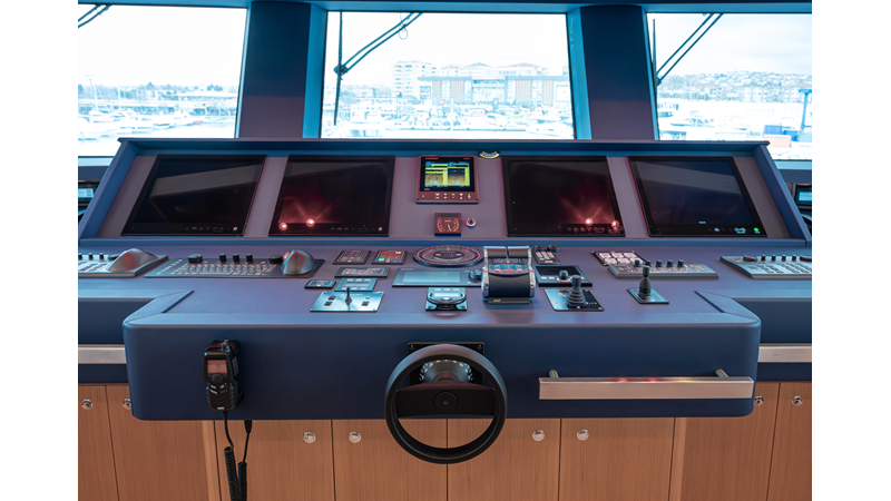 Photo of RMK MARINE SEVEN SEAS 120'