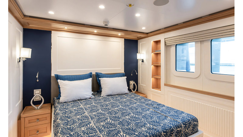 Photo of RMK MARINE SEVEN SEAS 120'