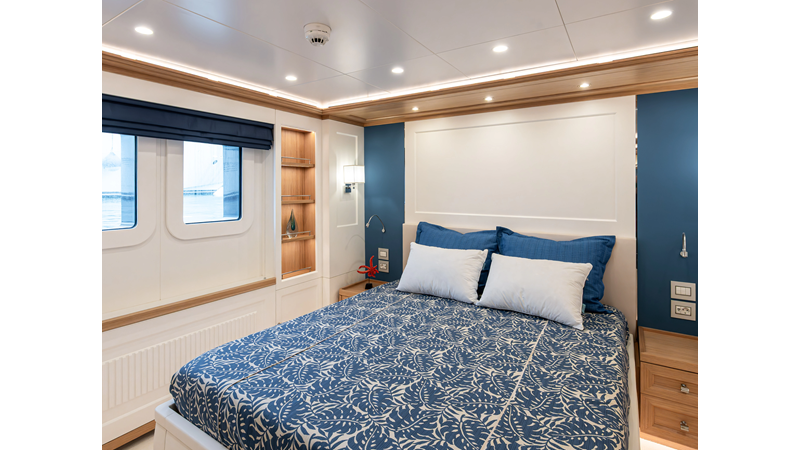 Photo of RMK MARINE SEVEN SEAS 120'