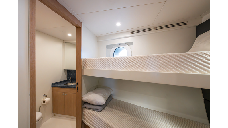 Photo of RMK MARINE SEVEN SEAS 120'