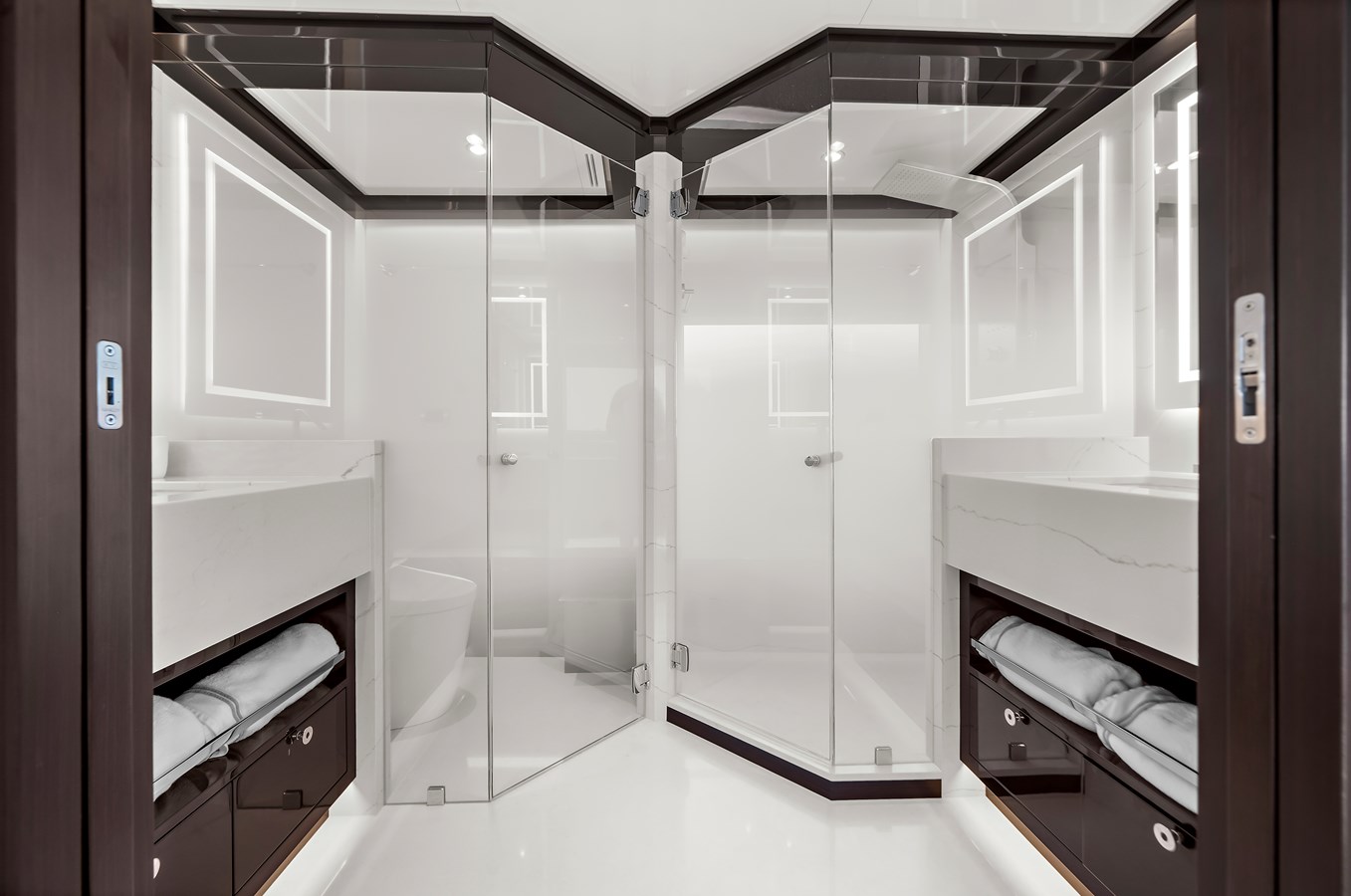 Master En-Suite Head