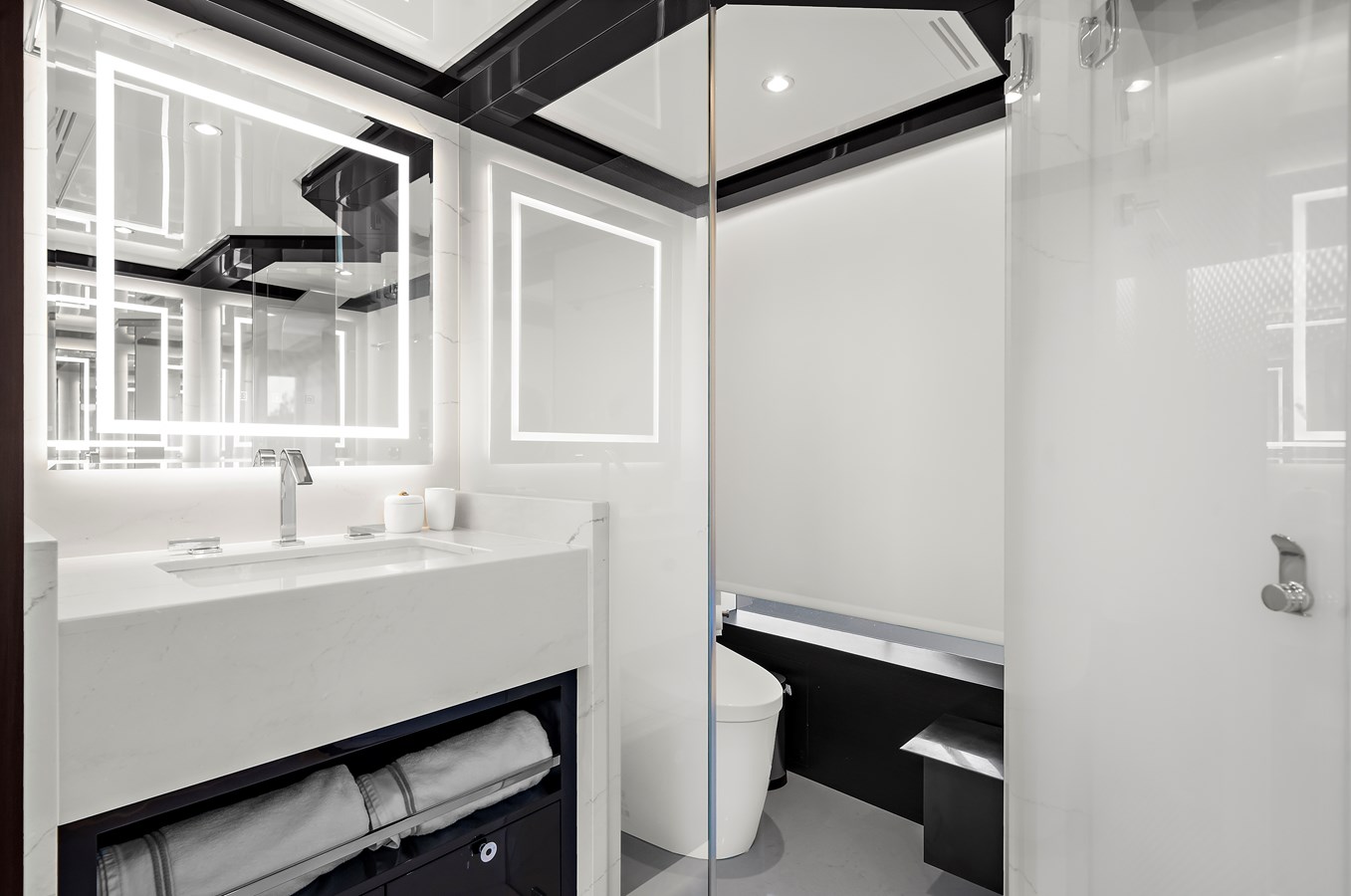 Master En-Suite Head