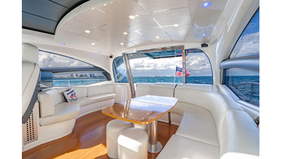 2006 PERSHING 62 - photo 12