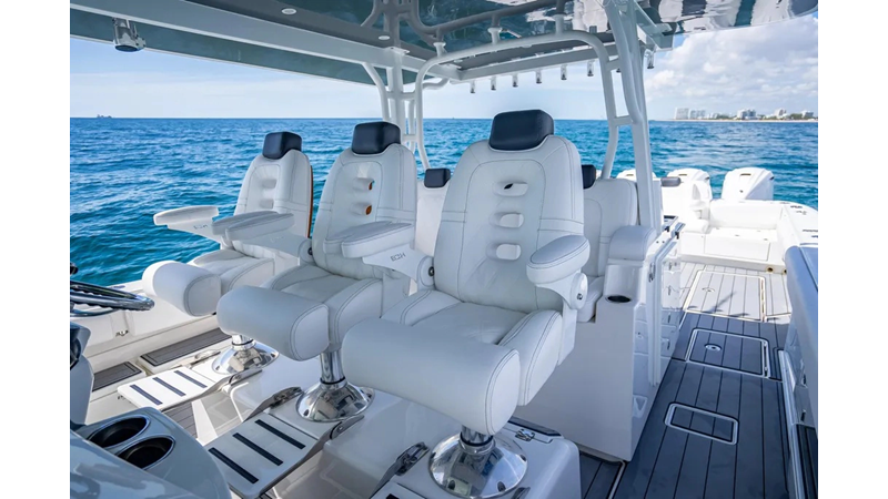 Photo of HCB DREAM CHASER 53'