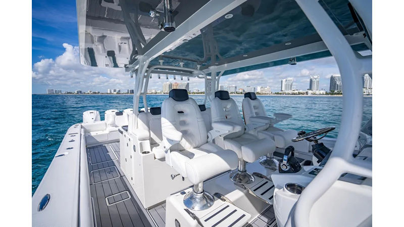 Photo of HCB DREAM CHASER 53'