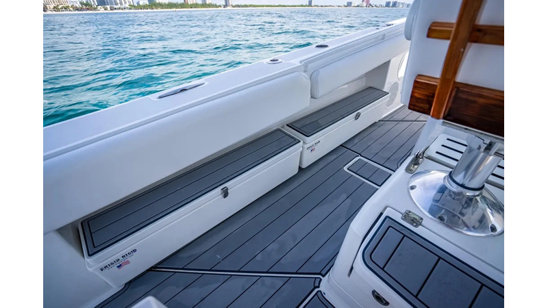Photo of HCB DREAM CHASER 53'