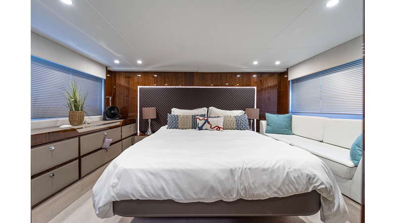Photo of FAIRLINE FOREVER RECESS 53'