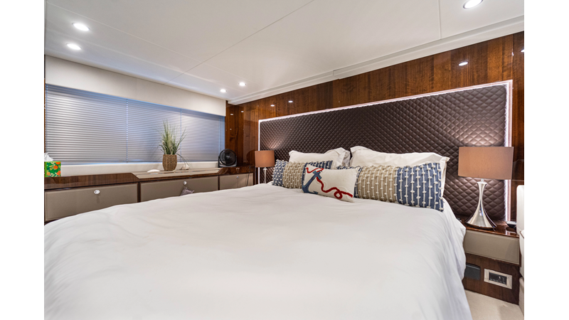 Photo of FAIRLINE FOREVER RECESS 53'