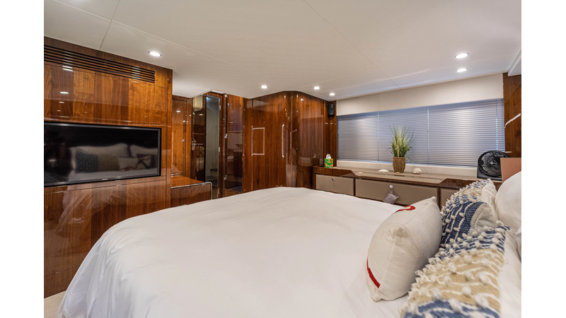 Photo of FAIRLINE FOREVER RECESS 53'