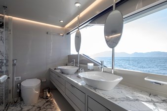 2019 NUMARINE 32XP - photo 27