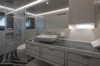 2019 NUMARINE 32XP - photo 40