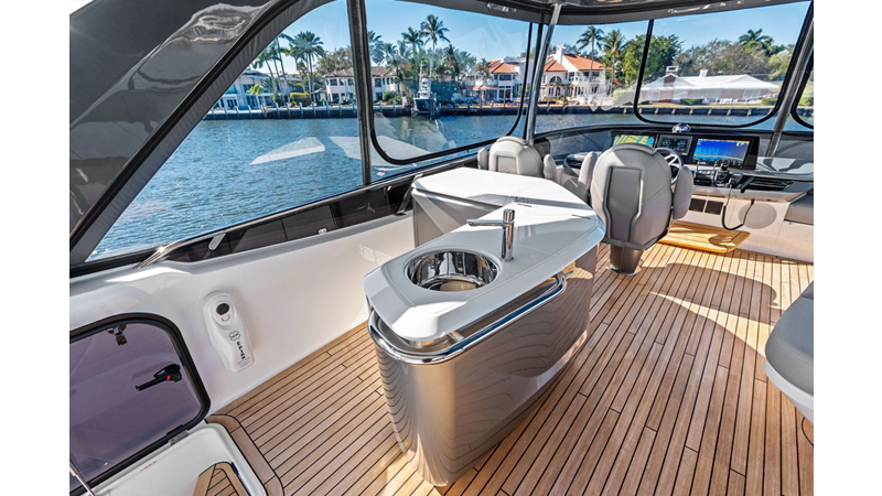 Photo of PRINCESS YACHTS R&R 65'