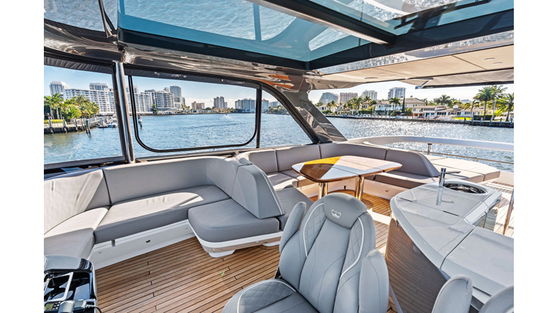 Photo of PRINCESS YACHTS R&R 65'
