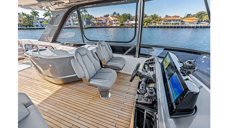 Photo of PRINCESS YACHTS R&R 65'
