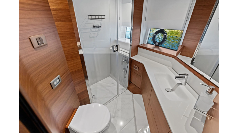 Photo of PRINCESS YACHTS R&R 65'