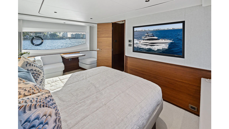 Photo of PRINCESS YACHTS R&R 65'