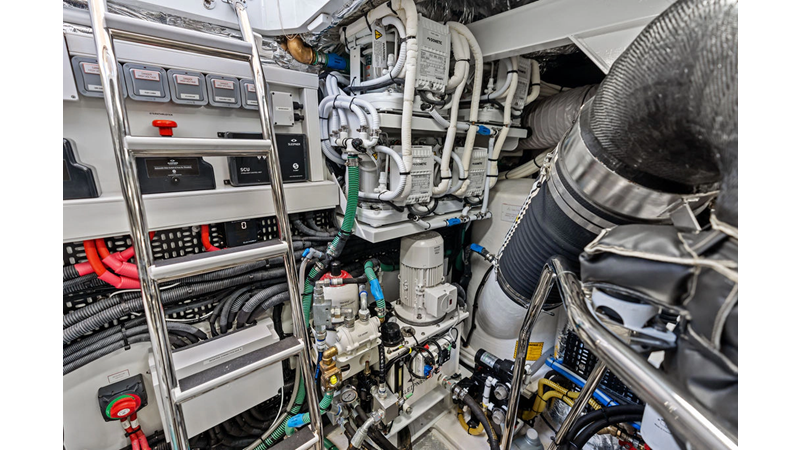 Photo of PRINCESS YACHTS R&R 65'